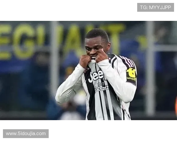 卡卢卢不公中始终克制自我风度